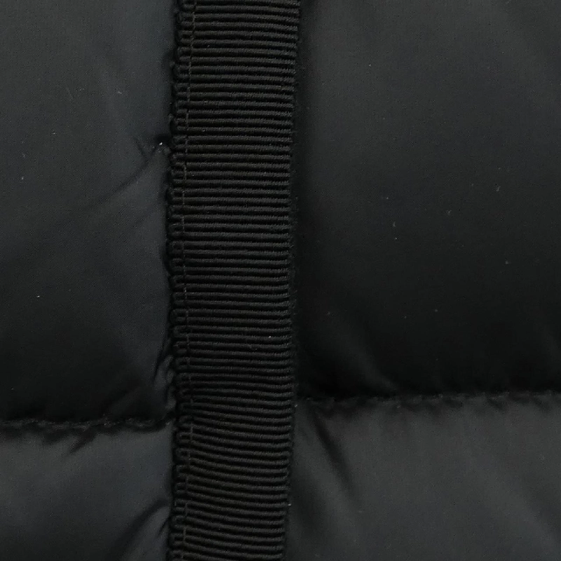 Áo khoác lông vũ MONCLER 640707
