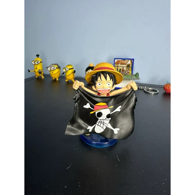 Mô hình luffy cầm cờ Onepiece  570195
