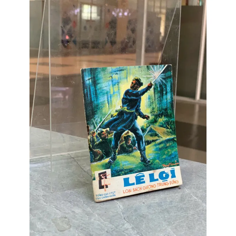 LÊ LỢI - LOẠI SÁCH GƯƠNG TRUNG DŨNG 575744