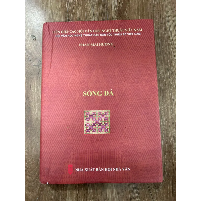 Sóng đá – Phan Mai Hương 761176