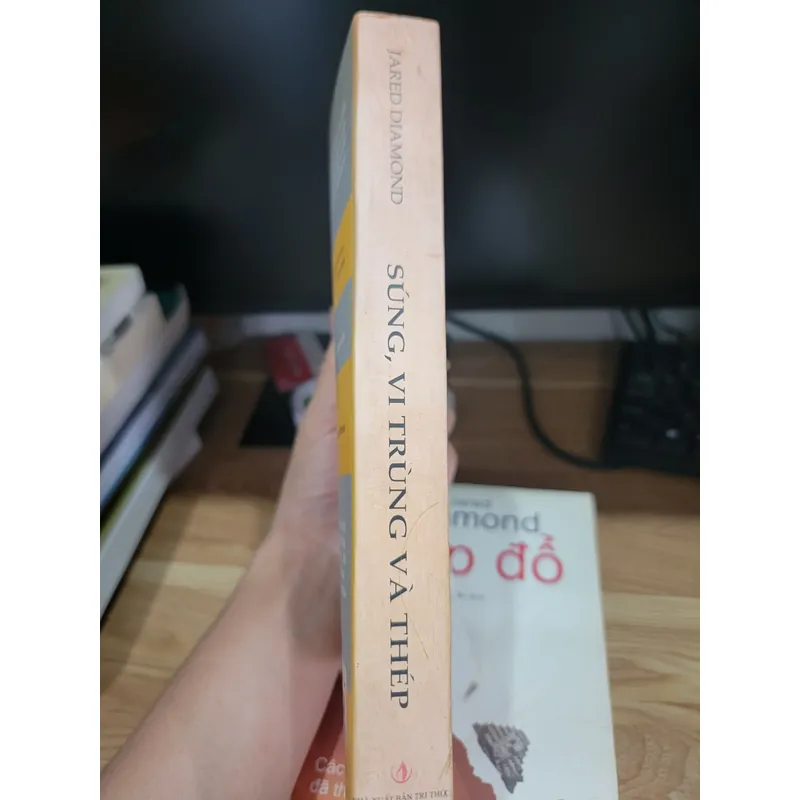 Súng thép và vi trùng - Jared diamon 739280