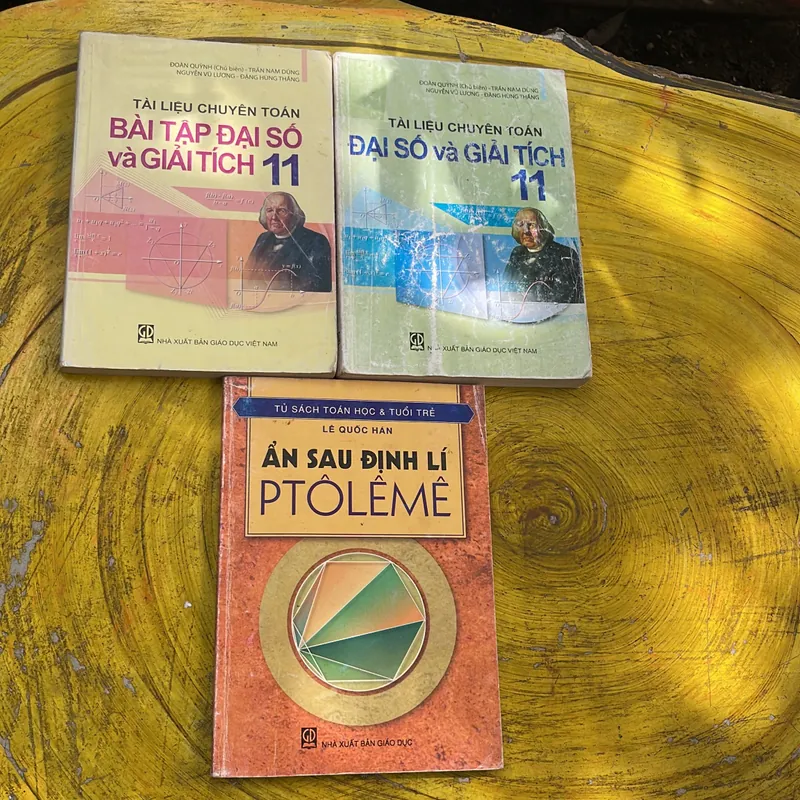 TÀI LIỆU CHUYÊN TOÁN 11-ĐẠI SỐ & BÀI TẬP - ẨN SAU ĐỊNH LÝ PTOLEME 734187