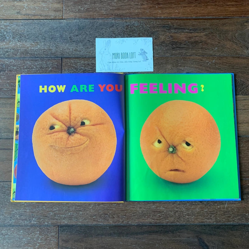 Sách tranh tiếng anh How Are You Peeling? Foods with Moods, Used, Bìa cứng 478728