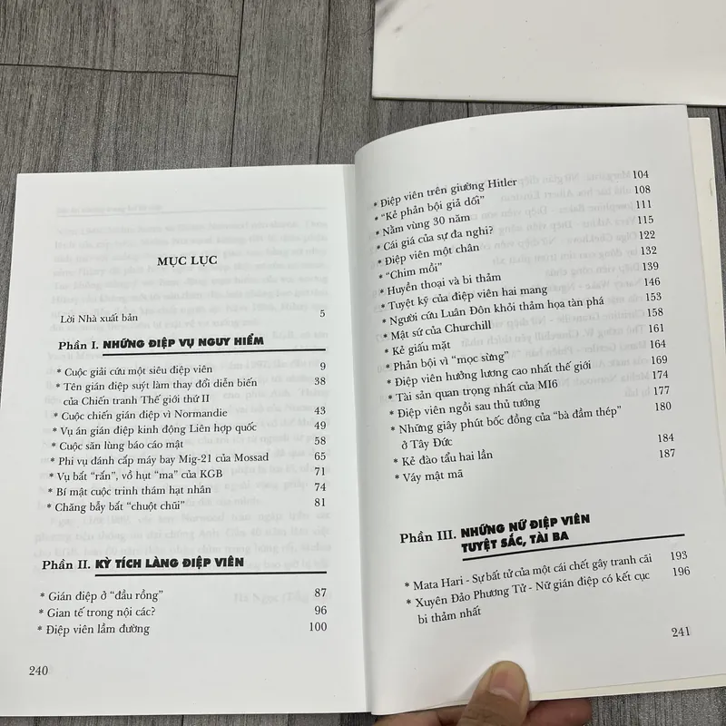 Lật lại những trang hồ sơ mật 3 tập. 6a5 737273