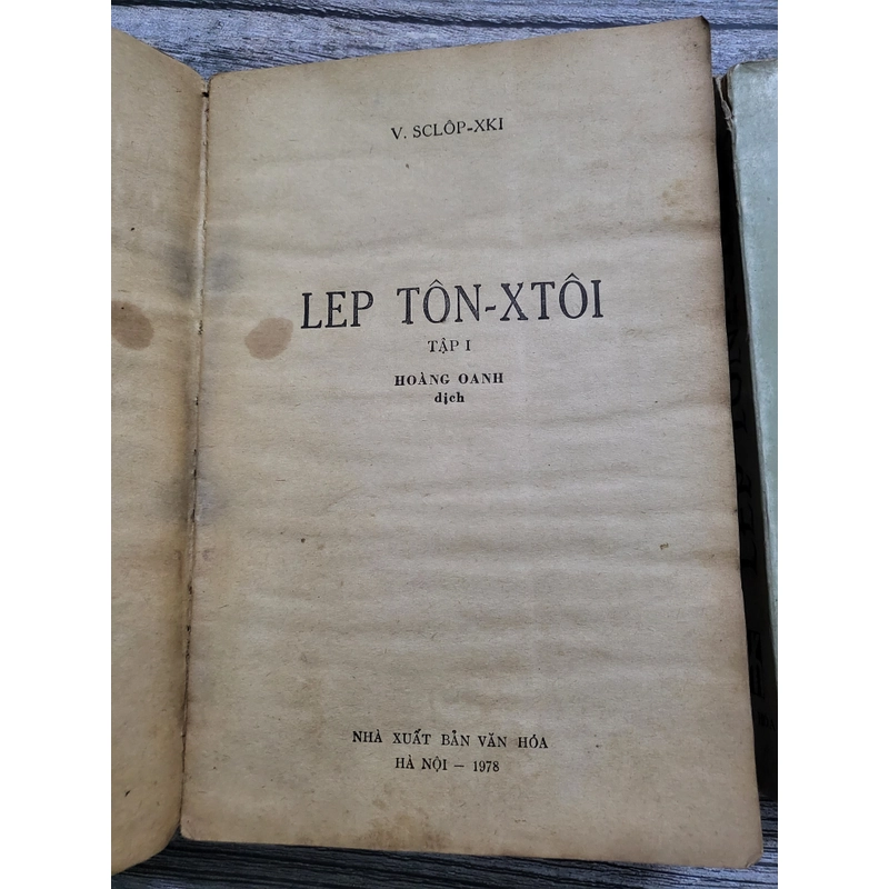 Lev Tolstoy, dịch từ tiếng Nga  259802