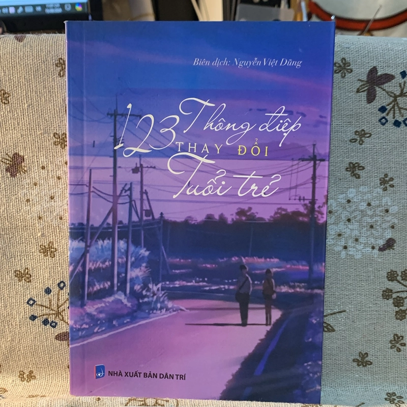 Song ngữ Trung Việt 123 Thông điệp thay đổi tuổi trẻ, mới 95% kèm CD, quà tặng Mori 275322
