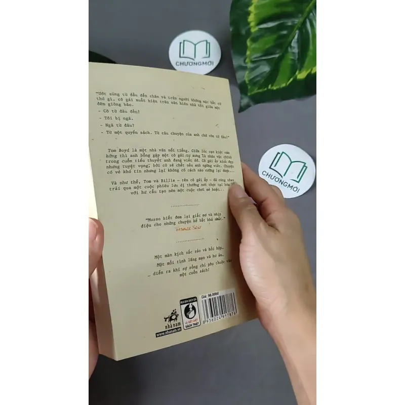 Cô Gái Trong Trang Sách - Guillaume Musso 604624