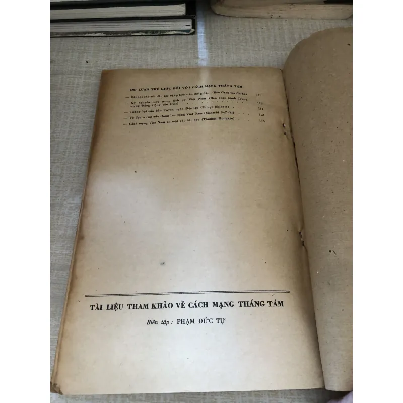 Tài liệu tham khảo vè Cách Mạng Tháng Tám 972114