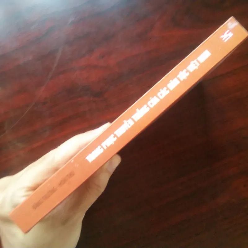 [Sách Văn Hóa] Trang Phục Truyền Thống Của Các Dân Tộc  Việt Nam (Đăng Trường & Hoài Thu) 994627
