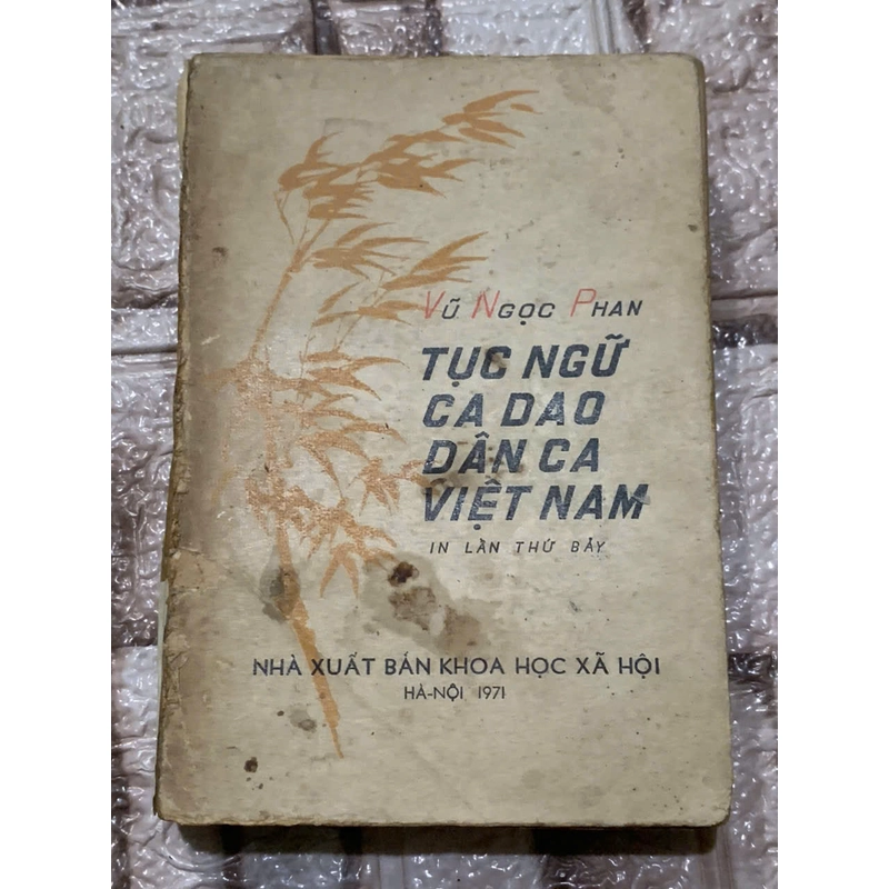 TỤC NGỮ CA DAO VIỆT NAM - VŨ NGỌC PHAN- 1971 539912