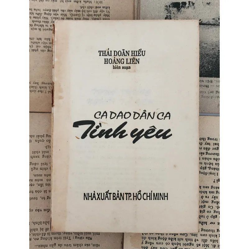 Thái Doãn Hiểu & Hoàng Liên biên soạn - Ca dao dân ca tình yêu 707704