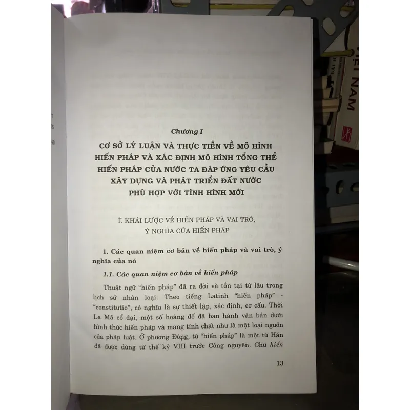 Một số vấn đề lý luận và thực tiễn về việc xây dựng và ban hành hiến pháp  728794