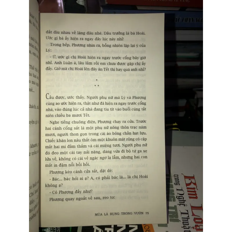 Mùa lá rụng trong vườn - Ma Văn Kháng 1001835