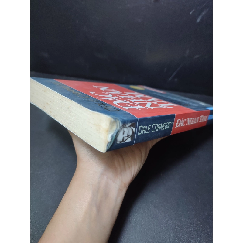 [59K/kg] Đắc Nhân Tâm Dale Carnegie 2019 (khổ lớn) mới 80% ố, bẩn bìa, tróc gáy, nhăn gáy HCM2301 kỹ năng 436853