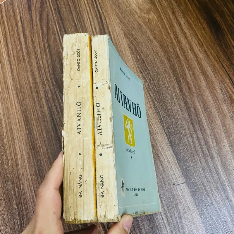 Ai Van Hô (ivanhoe) - oanto scot - sách bao cấp 960778