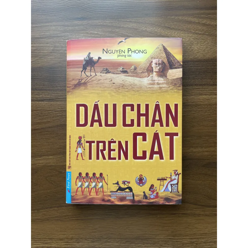 Dấu chân trên cát - Nguyên Phong 990045