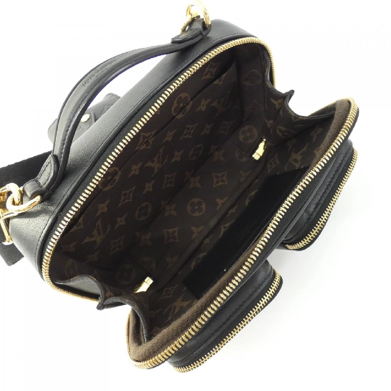 Túi đeo chéo tiện ích Louis Vuitton M80450 609511