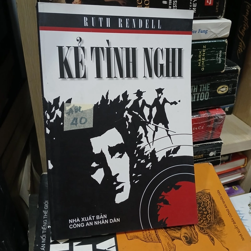 Kẻ tình nghi - Ruth Rendell 317198