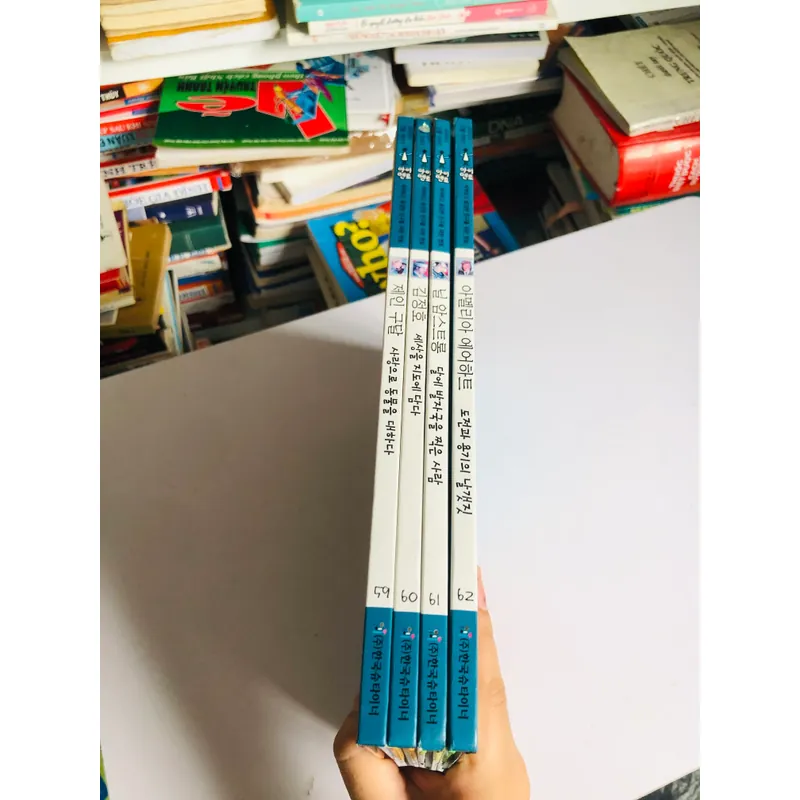 13. 📚 4 CUỐN SÁCH TRUYỆN TRANH TIẾNG HÀN QUỐC CHO TRẺ EM 557387