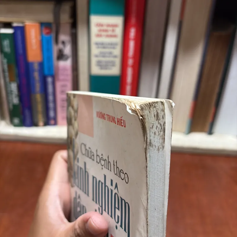 [Có Vết Dơ] - II Sức Khoẻ: Chữa Bệnh Theo Kinh Nghiệm Dân Gian - Vương Trung Hiếu - 2011 798986