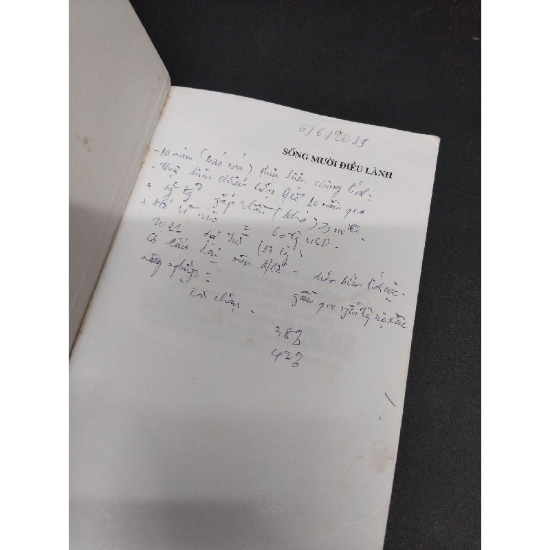 Sống mười điều lành mới 70% bẩn bìa, ố nhẹ, có chữ viết 2015 HCM2410 Trưởng lão Thích Thông Lạc TÂM LINH - TÔN GIÁO - THIỀN 917878