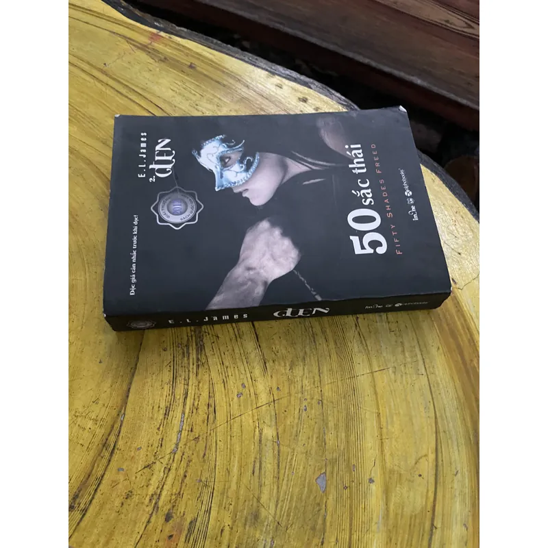 50 SẮC THÁI ĐEN - E.L. JAMES 735565
