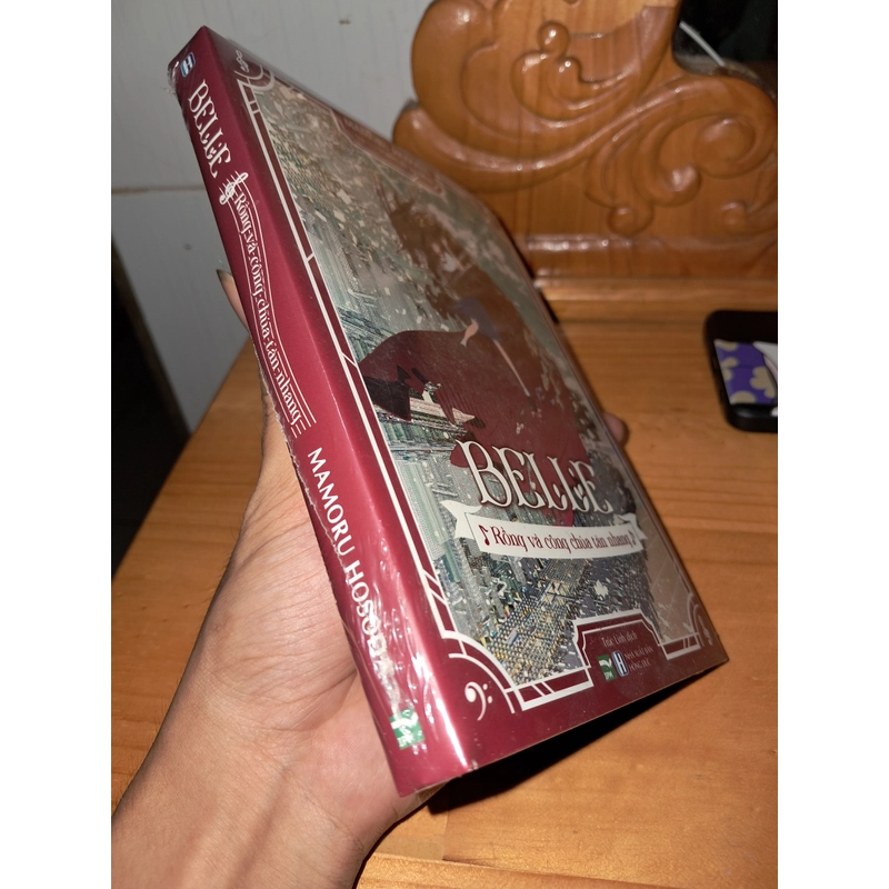 Belle - rồng và cô gái tàn nhang 502099