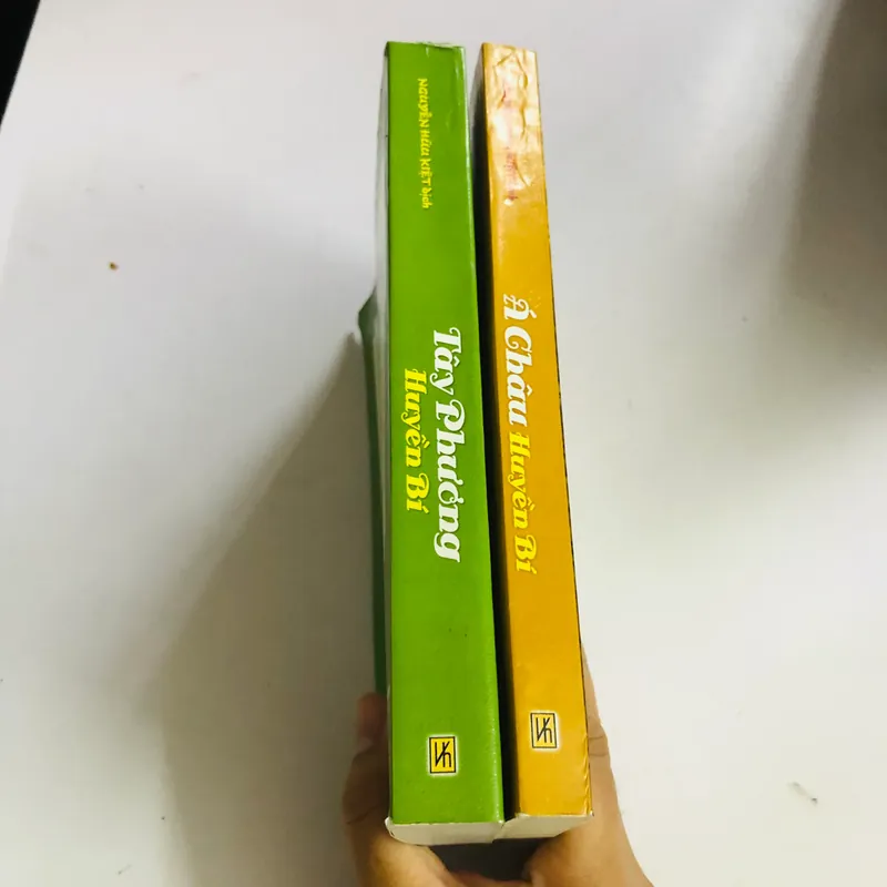 TÂY PHƯƠNG HUYỀN BÍ & Á CHÂU HUYỀN BÍ Dịch giả: Nguyễn Hữu Kiệt 564691