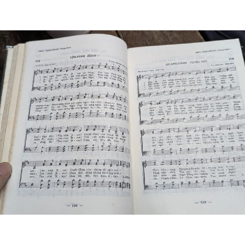 Thánh ca hát thờ phượng đức chúa trời 604368