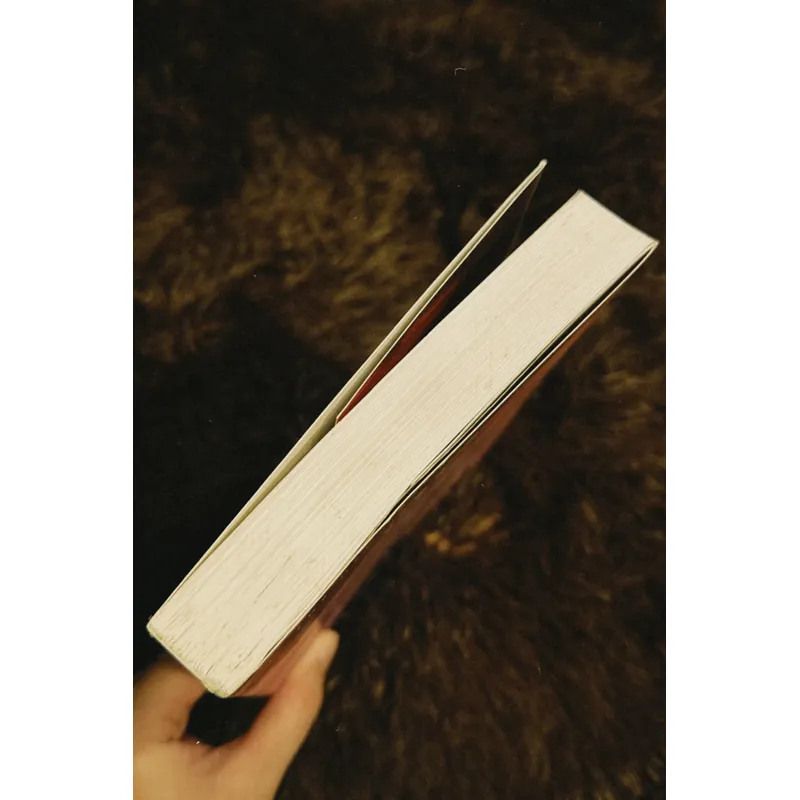 Đỏ trỗi dậy 701943