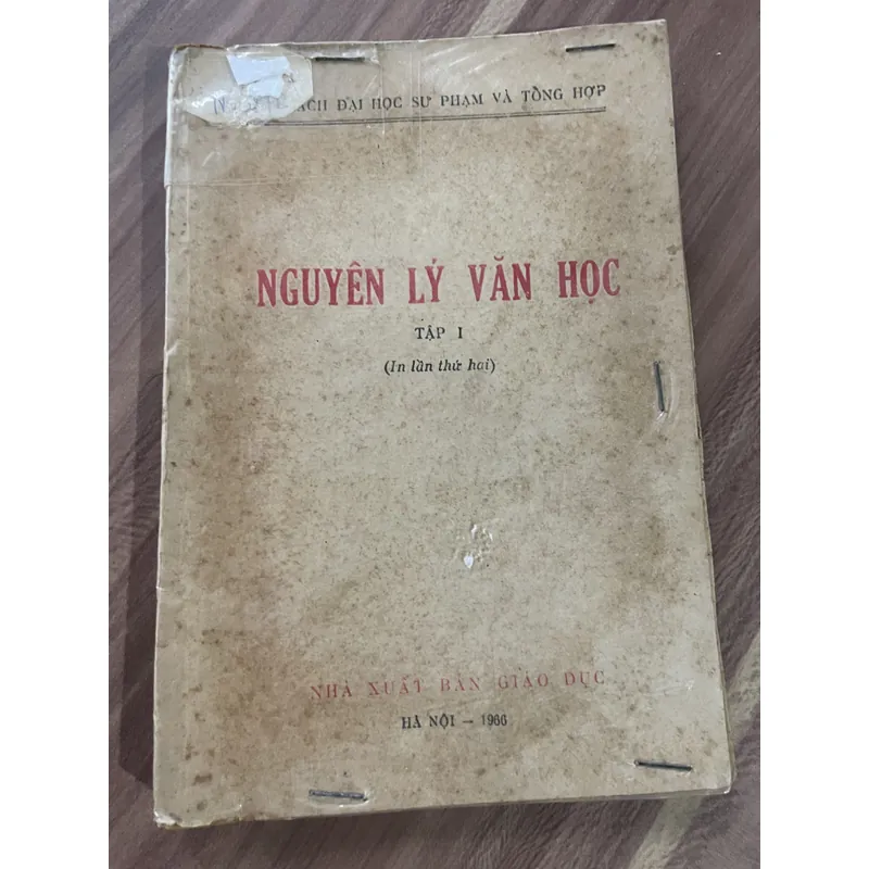 Nguyên lý văn học - tập 1  689779