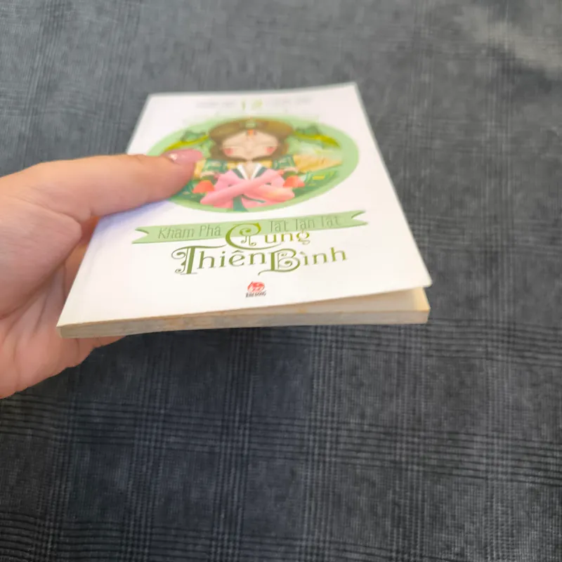 Giải Mã 12 Chòm Sao - Khám Phá Tất Tần Tật Cung Thiên Bình (Kèm Postcard) 592661