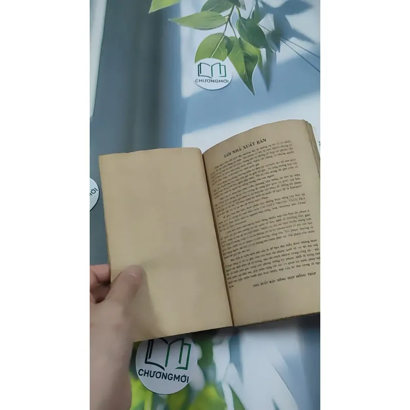 [XƯA] Cái Chết Trong Tách Trà - Những Vụ Án Quốc Tế (1990) - Don Whitehead 776044