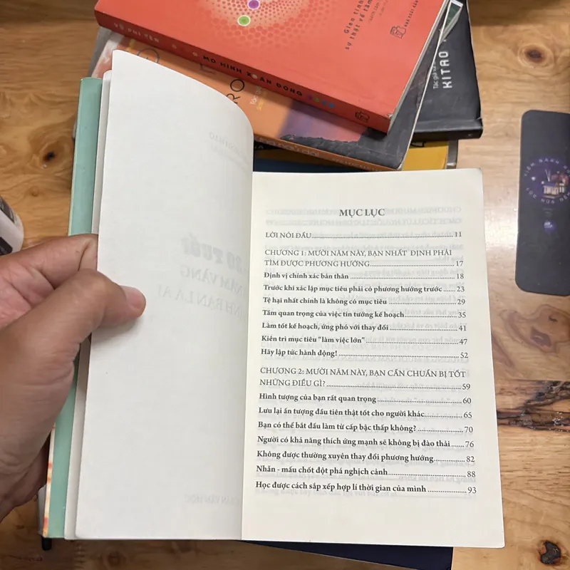 II Sách Kỹ Năng: 20 • 30 Tuổi, Mười Năm Vàng Quyết Định Bạn Là Ai - Kim Chính Hạo - 2019 699272