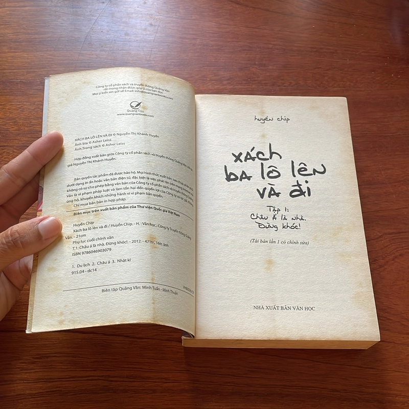 II Sách Kỹ Năng: Xách Ba Lô Lên Và Đi (Tập 1) - Huyền Chip - 2013 499659