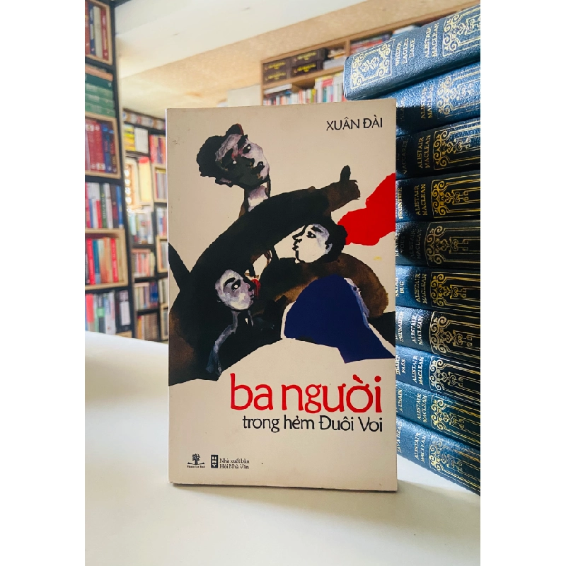 Ba người trong hẻm Đuôi Voi - Xuân Đài 526531