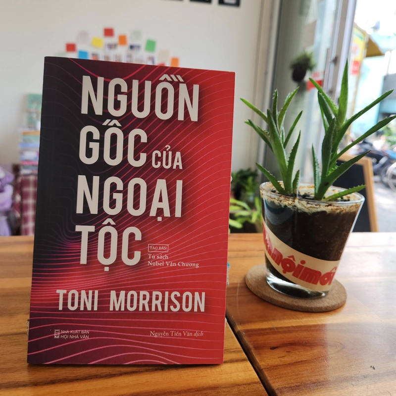Nguồn gốc của ngoại tộc - Toni Morrison 454679