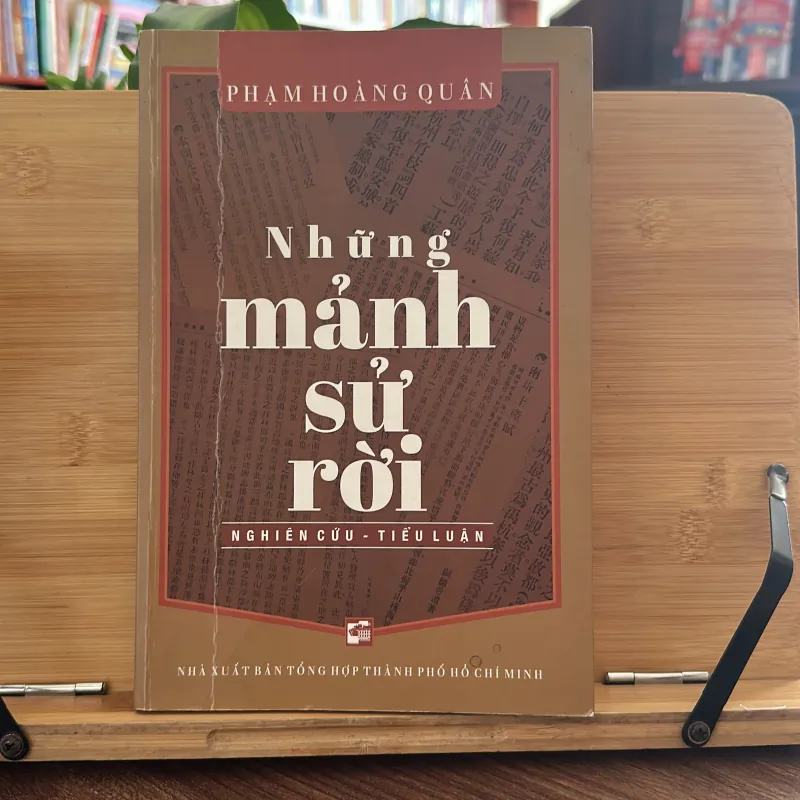 Những mảnh sử rời 933175