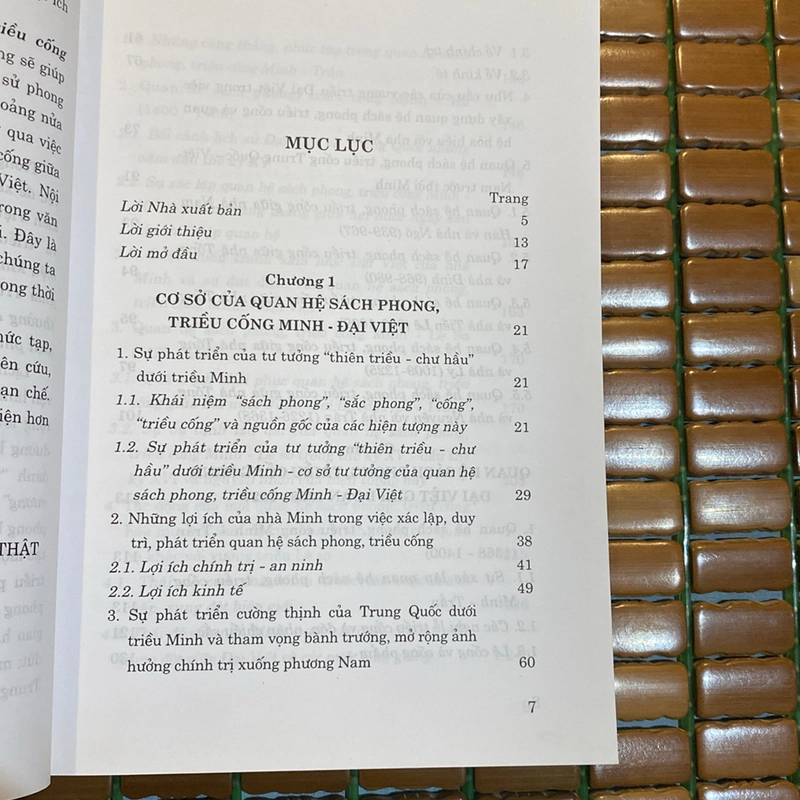 VỀ QUAN HỆ SÁCH PHONG TRIỀU CỐNG MINH - ĐẠI VIỆT 530429
