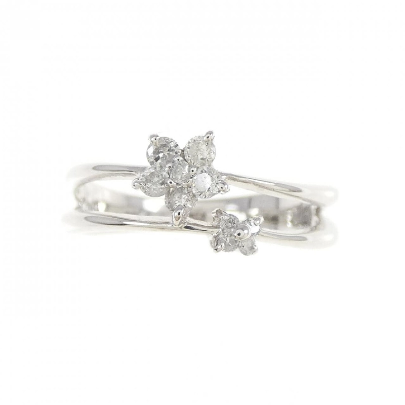 Nhẫn kim cương hoa K14WG 0.15CT 671068