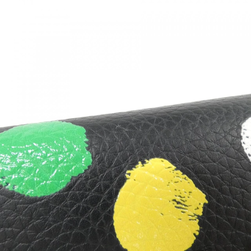 Ví Louis Vuitton Trillon (LV X YK) Portefeuille Capucines Compact M81963 621532