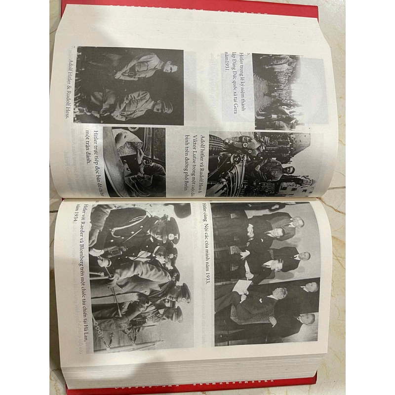 Sách Adolf Hitler chân dung trùm phát xít 476458