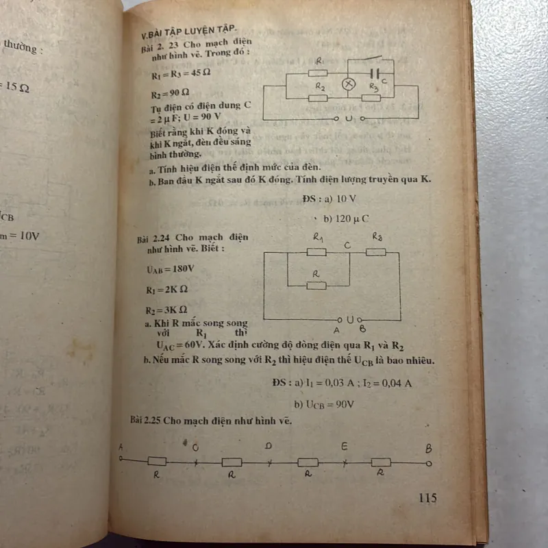 351 bài toán điện một chiều - Lê Văn Thông 745163