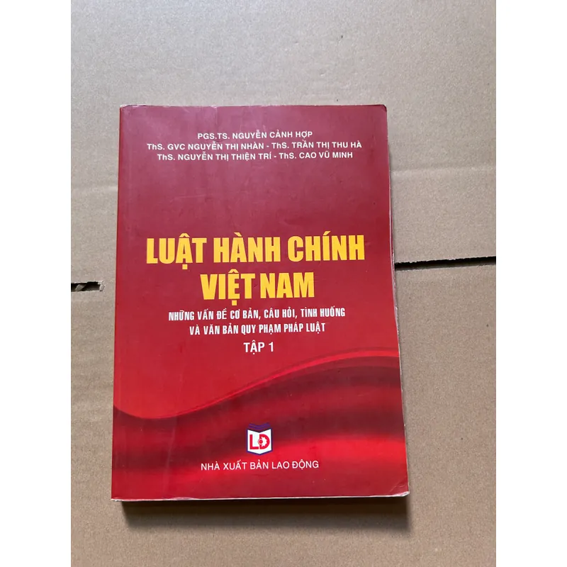 Luật hành chính Việt Nam tập 1 608235