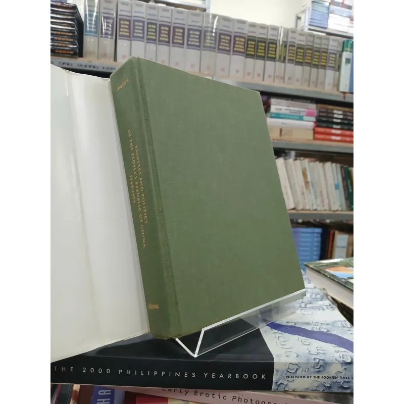 PAINTERS AND POLITICS IN THE PEOPLE'S REPUBLIC OF CHINA (HỌA SĨ VÀ CHÍNH TRỊ Ở CNNDTH) 661407