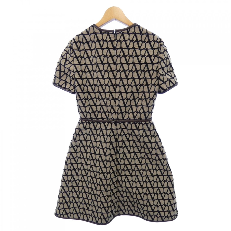 Váy đầm VALENTINO - Hàng hiệu Authentic 808722