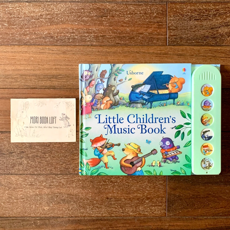 Sách ngoại văn Little Children's Music Book – Lỗi âm thanh, Used 542237