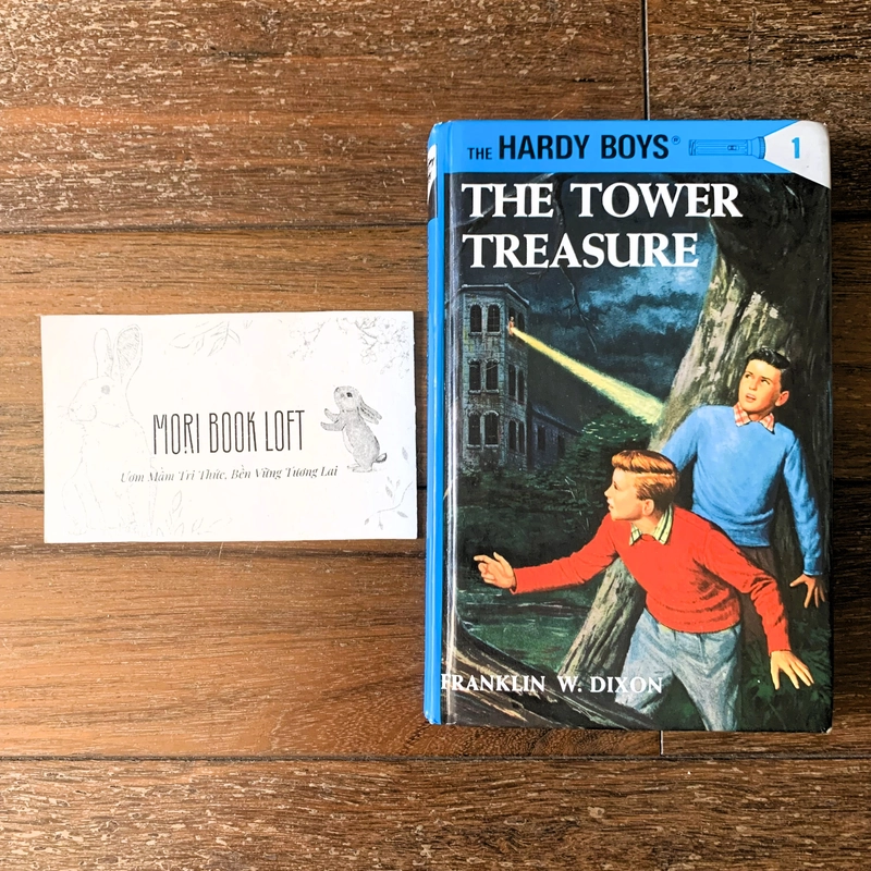 Sách ngoại văn The Tower Treasure – Franklin W. Dixon, Used, Bìa cứng, trình độ B1 498797