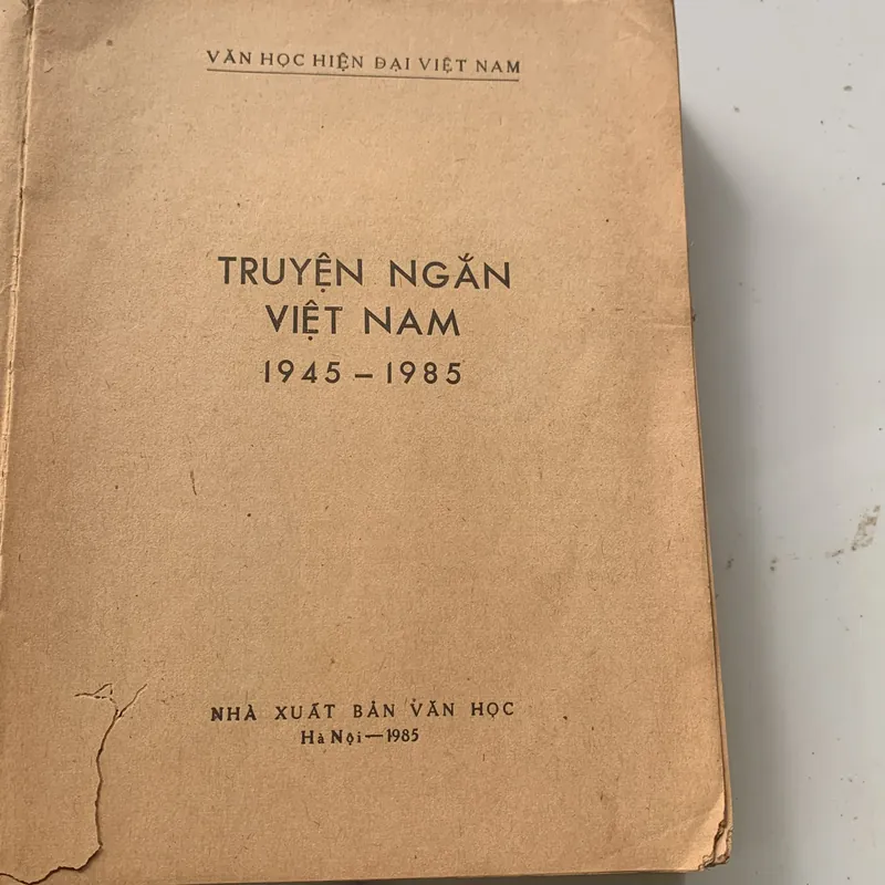 Truyện ngắn Việt Nam 1945-1985 592183