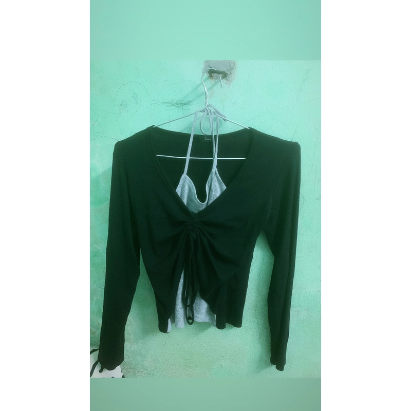  Áo croptop tay dài + lớp áo trong 35k 1 cái , 70kg quay đầu là vừa 497921